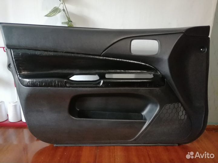 Перетяжка и рестоврация стульев,кресел,авто-сидене