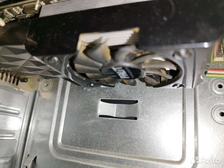 Видеокарта gt 630 2гига