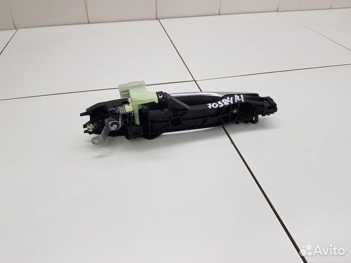 Ручка двери наружная передняя левая