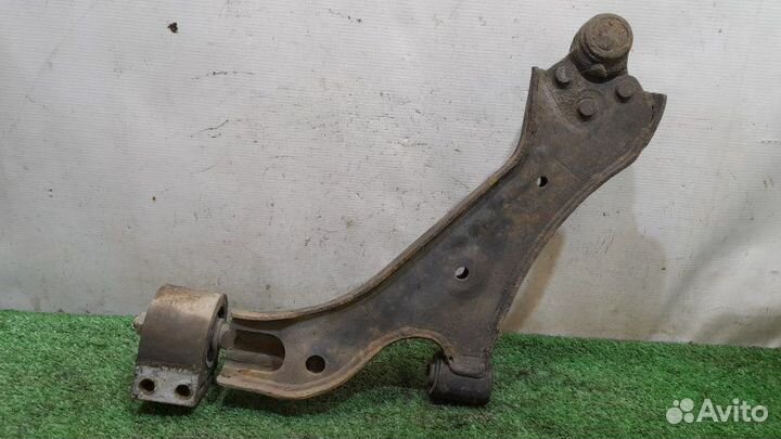 Рычаг передний правый Chevrolet Captiva C100 3.2