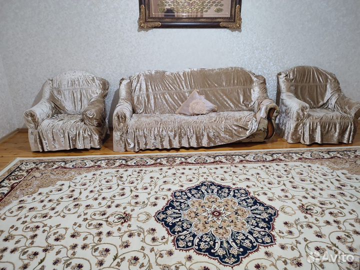 Диван в хорошем состоянии