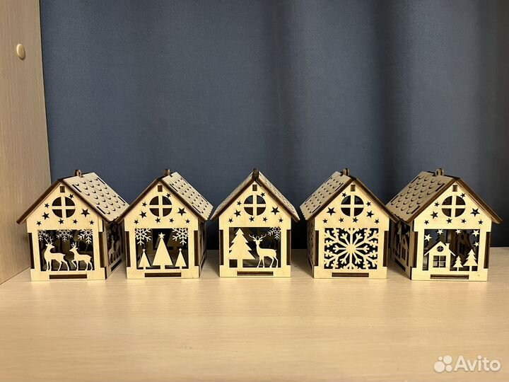 Елочные игрушки домики из дерева