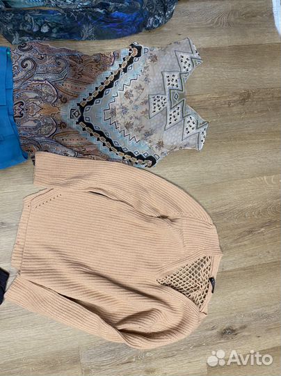 Вещи женские 44-46