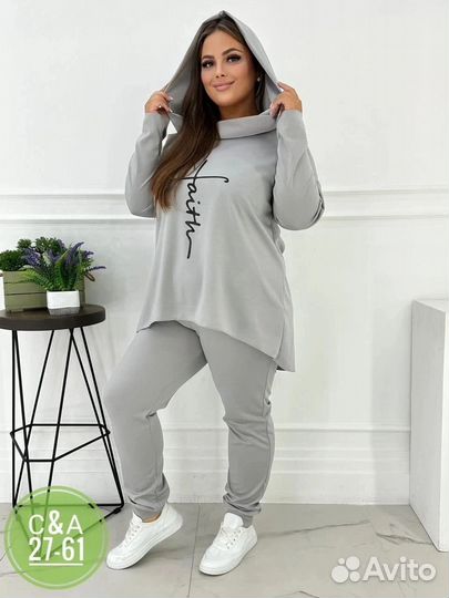 Спортивный костюм женский