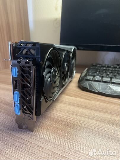 Видеокарта Sapphire Radeon RX6800XT Nitro+ 16368Mb