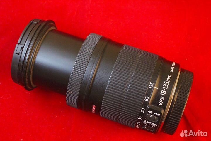 Canon EF 18-135mm f/3.5-5.6 IS