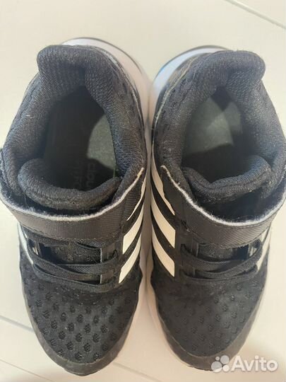 Кроссовки adidas(адидас)