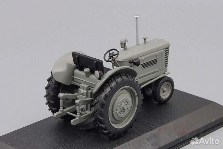 Трактор мтз-1 №54 (Hachette 1:43)