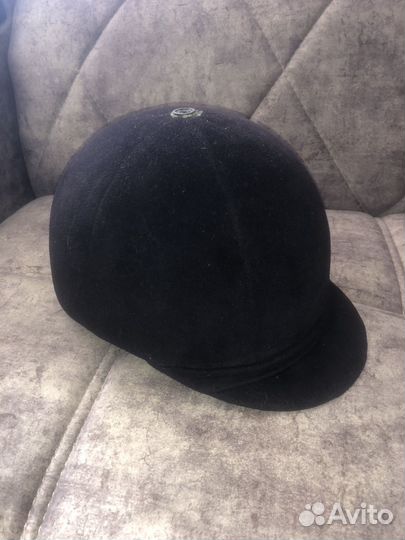 Шлем для конного спорта