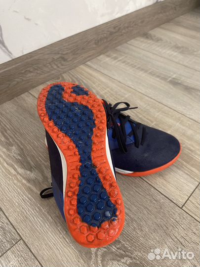 Бутсы футбольные