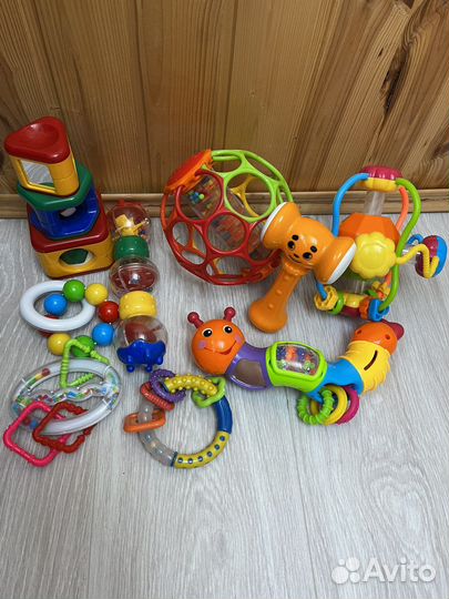 Набор игрушек, круг для плавания, термометр