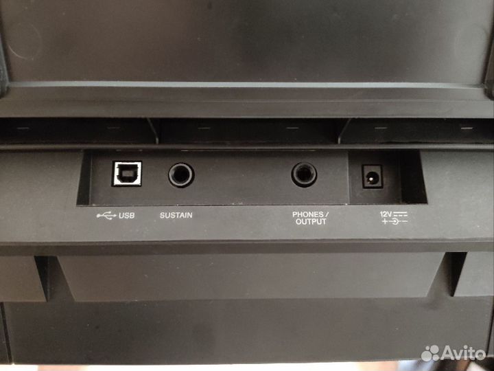 Синтезатор Yamaha psr e423