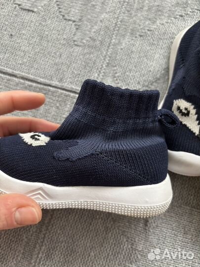 Кроссовки детские на первые шаги 19р