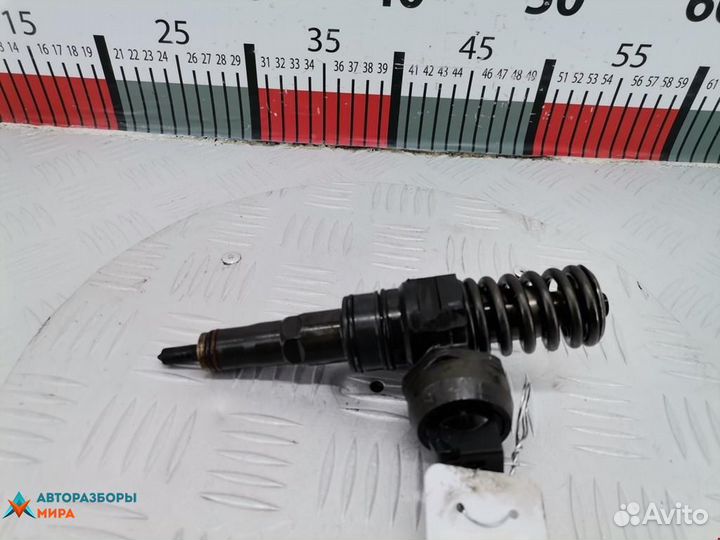 Форсунка Audi A2 8Z 2004 038130073AG