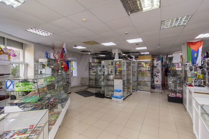 Продам торговое помещение, 199.2 м²