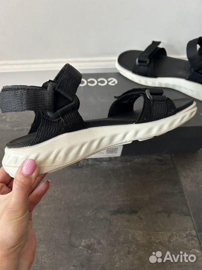 Сандалии ecco 37