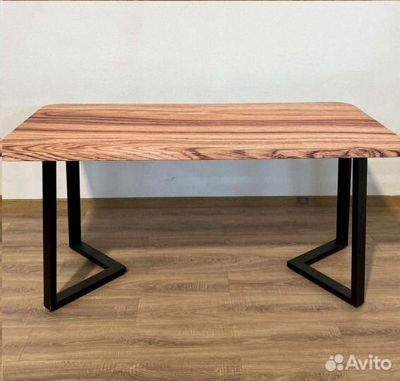 Компьютерный стол 'Hard Hair'