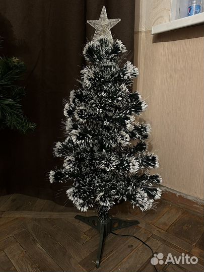 Новогодняя елка с встроенной гирляндой