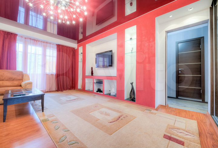 2-к. квартира, 54 м², 3/10 эт.