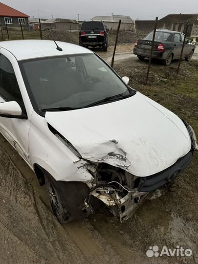 LADA Granta 1.6 МТ, 2018, битый, 250 000 км