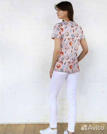 Медицинский костюм женский