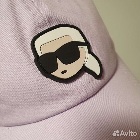 Karl lagerfeld бейсболка