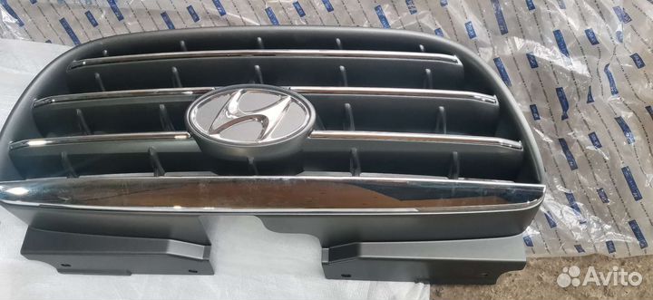 Решетка радиатора Hyundai Elantra