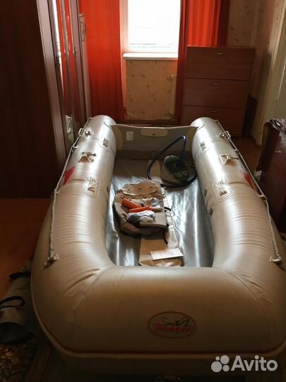 Надувная лодка Badger SD360 с мотором sail 15