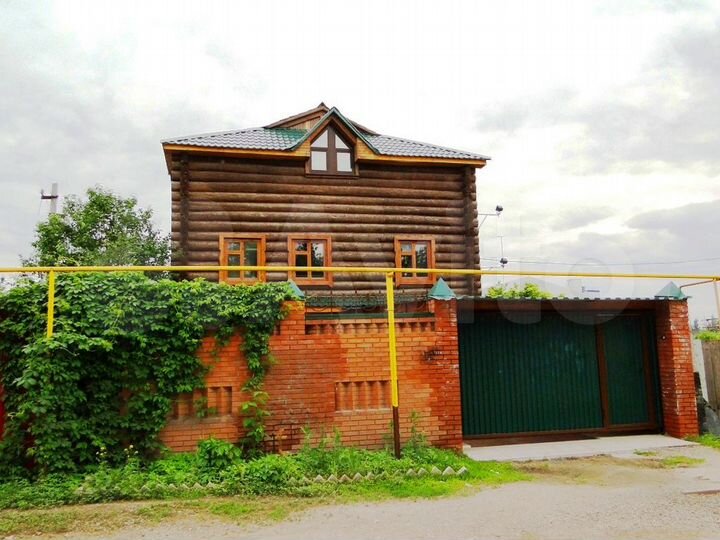 Коттедж 260 м² на участке 5 сот.