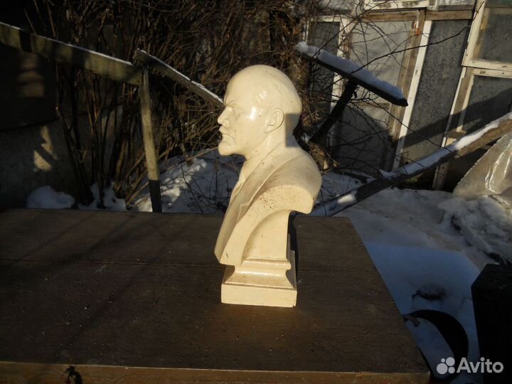 Бюст Ленина автор П Яцына 1958 только самовывоз