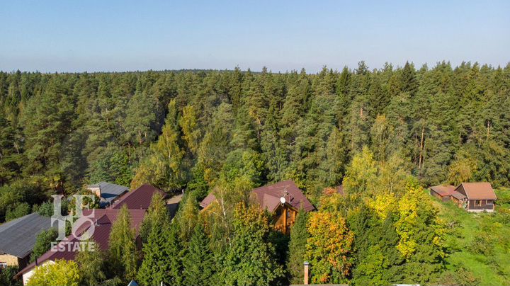 Дом 365 м² на участке 28,4 сот.