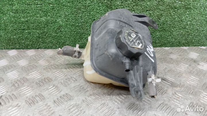 Бачок расширительный Cadillac Cts