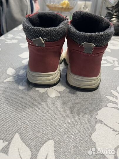 Ботинки демисезонные для девочки 26