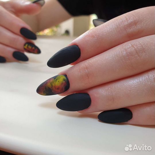 Маникюр/педикюр