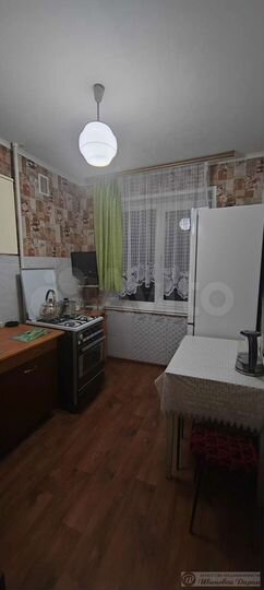 2-к. квартира, 47 м², 3/5 эт.