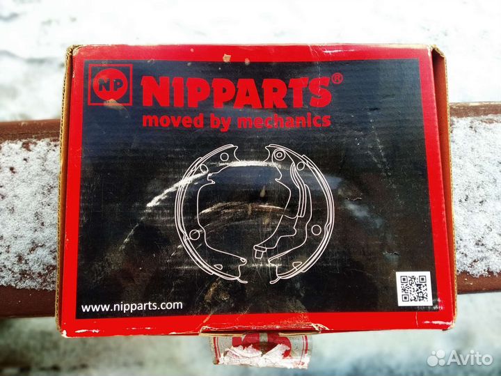 Колодки задние барабанные стояночного тормоза