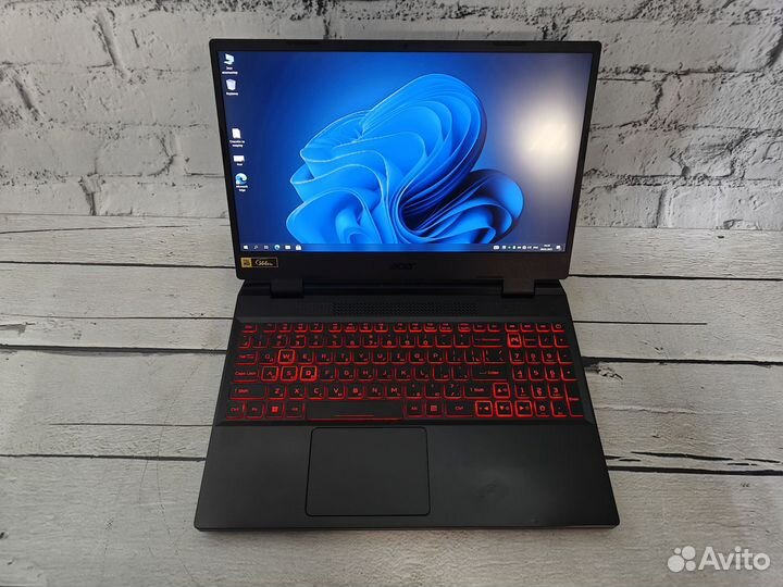 Мощный игровой ноутбук Acer(R5+RTX3050)