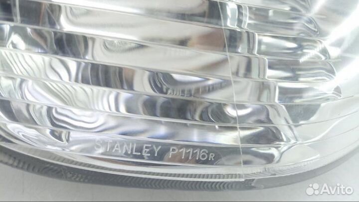 Фара правая Mitsubishi Lancer Cedia CS2V