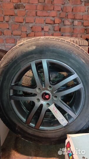 Колеса зимние 265/60R18