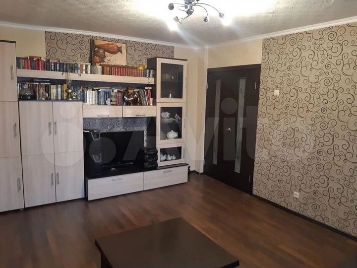 3-к. квартира, 60 м², 1/3 эт.
