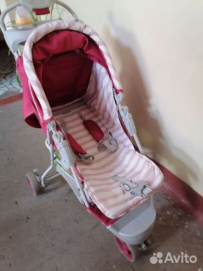 Прогулочная коляска