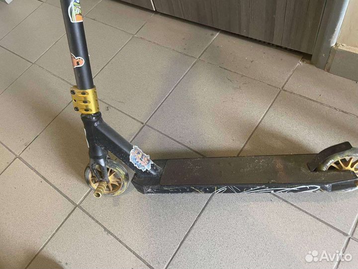 Трюковой самокат explore