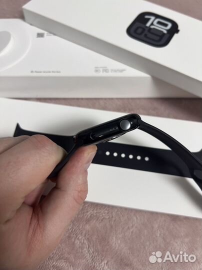 Apple watch 10 42mm почти новые