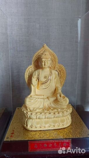 Статуэтка будды