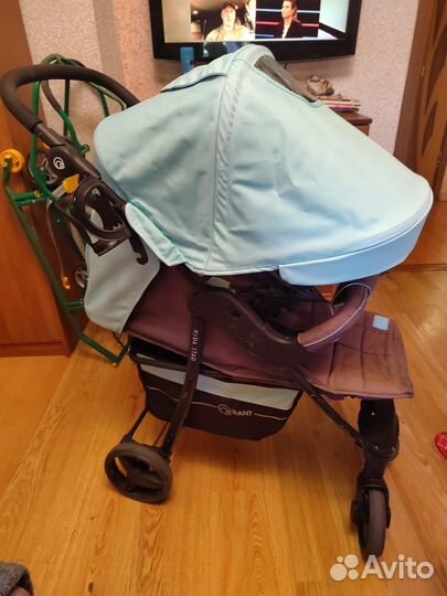 Прогулочная коляска