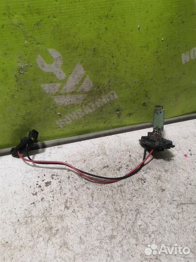 Резистор отопителя Рено Меган 2