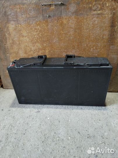 Тяговый гелевый аккумулятор