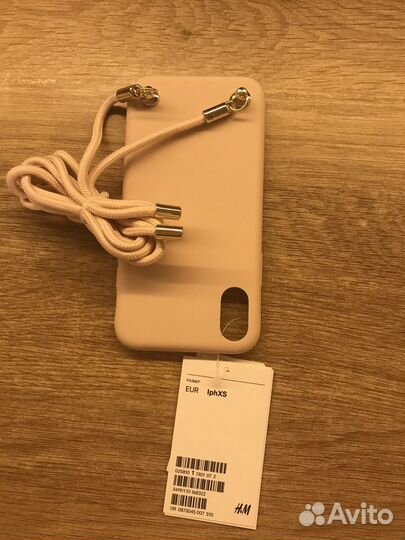 Чехол на шнурке для iPhone XS новый