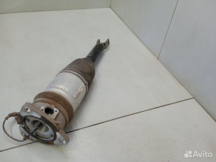 Амортизатор задний левый Audi A8 D3 4.2 2003