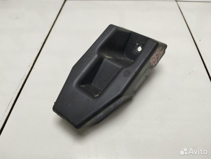 Кронштейн заднего бампера левый Focus 3